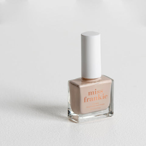 I Look Better Nude - Miss Frankie