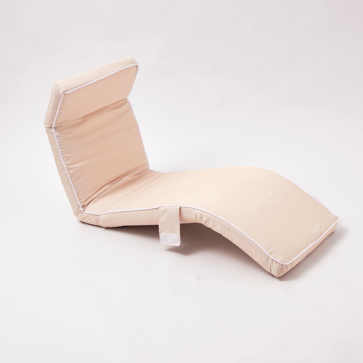 SUNNYLIFE The Lounger Chair Sand SUNNYLIFE The Lounger Chair Sand