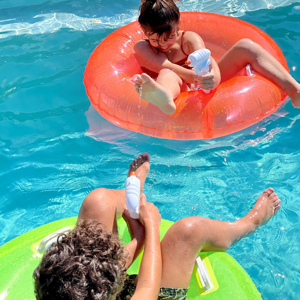 SUNNYLIFE Pool Ring Soakers Citrus-Neon Coral Set of 2 SUNNYLIFE Pool Ring Soakers Citrus-Neon Coral Set of 2